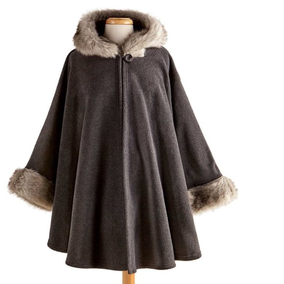 Parkhurst Women's Lara Faux Fur Trimmed Hooded Cap - Picture 4 of 7